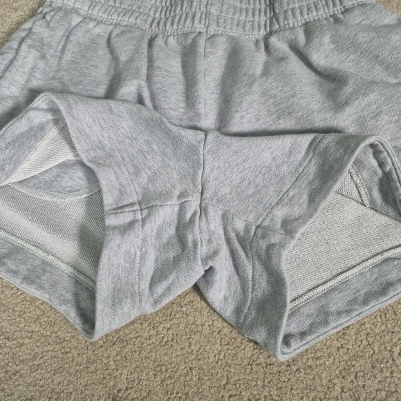 Men's Gray Casual Shorts - Picture 6 of 6